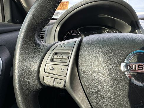 Used 2015 Nissan Altima 2.5 SV w/ Convenience Package image 24