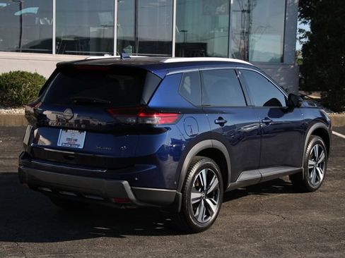 Certified 2024 Nissan Rogue SL w/ SL Premium Package AWD/4WD image 9