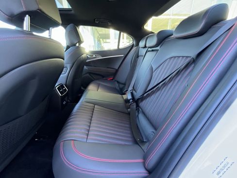 Used 2025 Genesis G70 2.5T w/ Sport Prestige Package RWD image 25