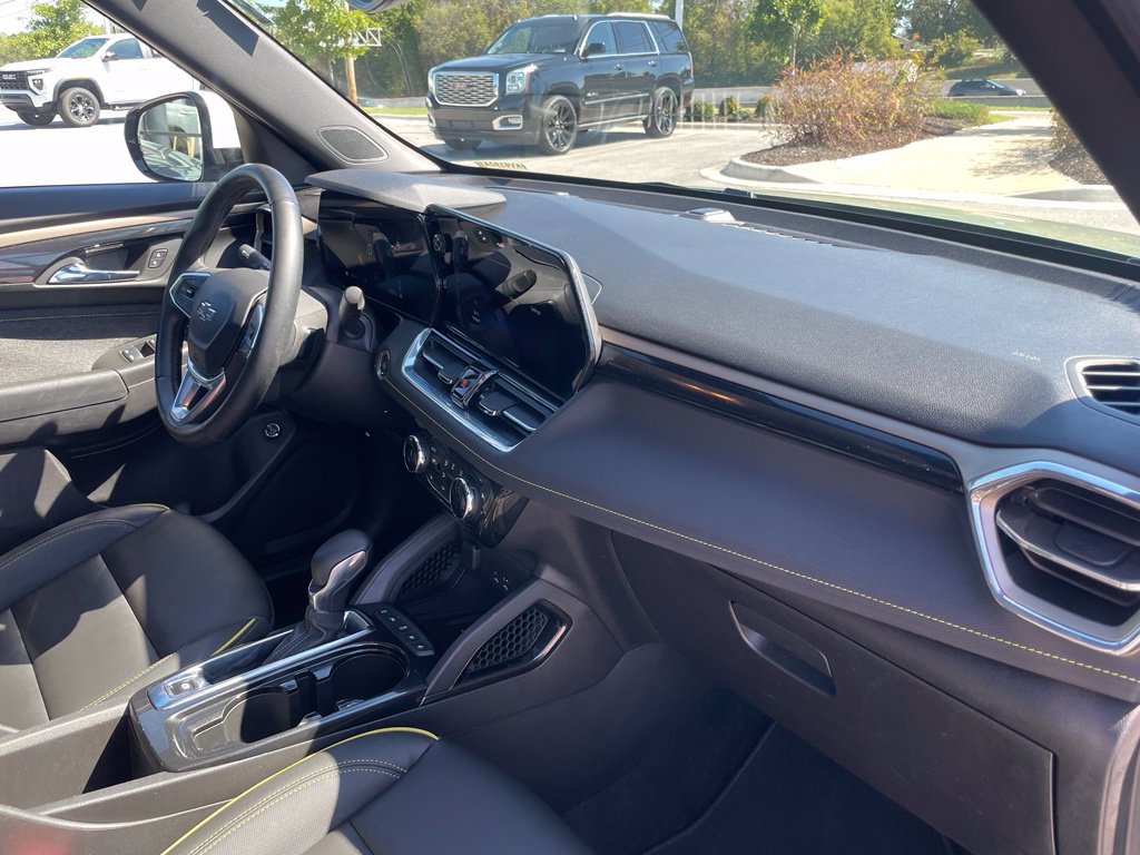 Used 2025 Chevrolet TrailBlazer ACTIV w/ Convenience Package FWD image 28