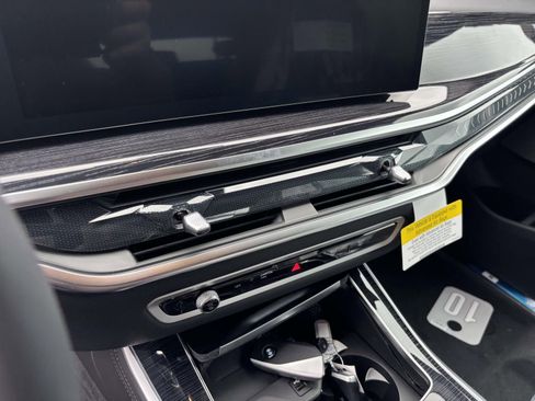 New 2026 BMW X5 xDrive50e image 15