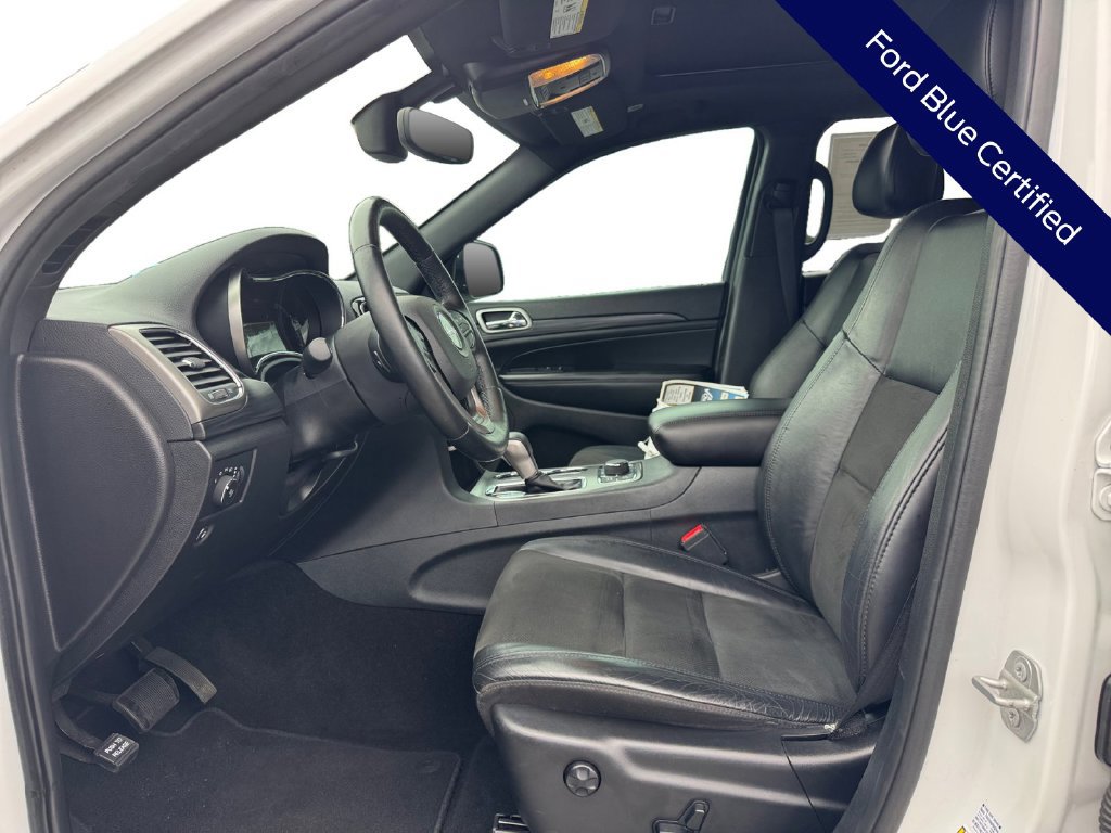 Used 2020 Jeep Grand Cherokee Altitude AWD/4WD image 13
