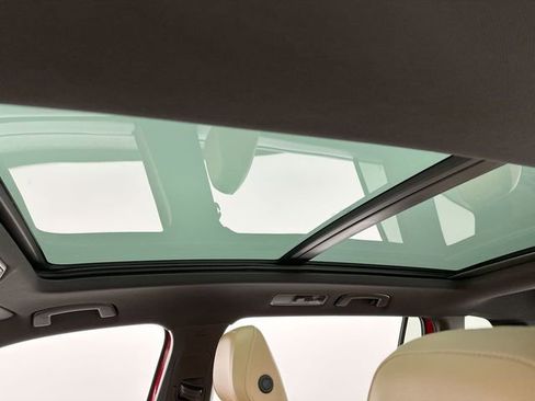 Used 2024 Volkswagen Tiguan SE R-Line image 23