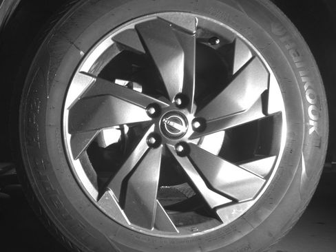 Used 2025 Nissan Rogue SV image 12