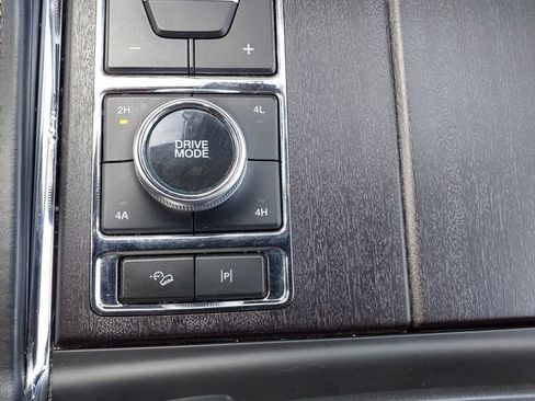 Used 2022 Ford Expedition Platinum AWD/4WD image 28