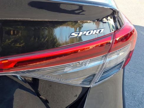 Used 2022 Honda Civic Sport image 9