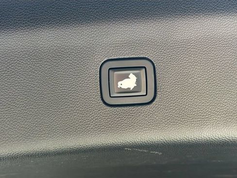 Used 2018 Buick Enclave Premium w/ Trailering Package FWD image 14