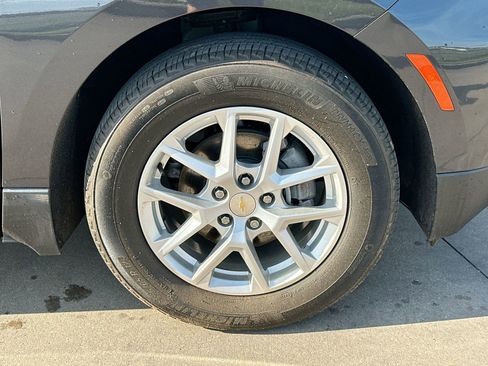 Used 2023 Chevrolet Equinox LT FWD image 10