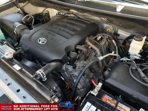 Used 2021 Toyota Tundra SR5 w/ TRD Off-Road Package AWD/4WD image 18