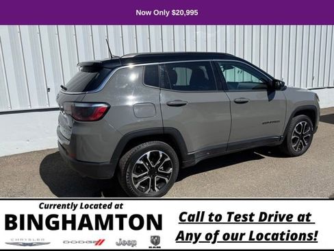 Used 2022 Jeep Compass Limited image 7