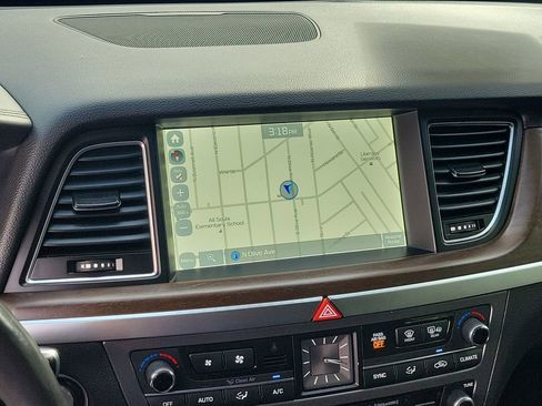 Used 2015 Hyundai Genesis 3.8 w/ Option Group 04 image 29