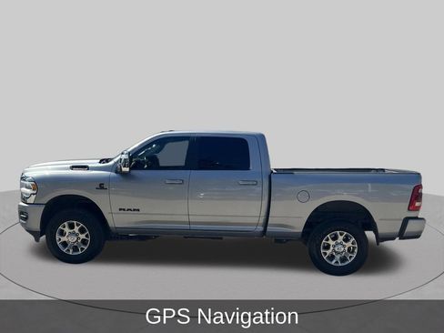 Used 2024 RAM 2500 Laramie AWD/4WD image 2