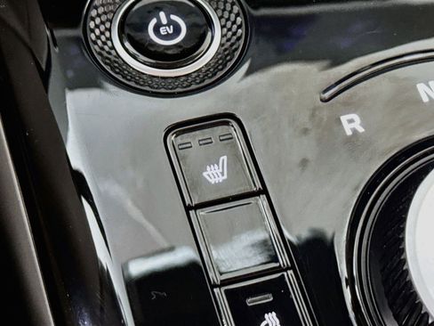 Used 2023 Kia Niro Wind w/ Wind Preserve Package image 4