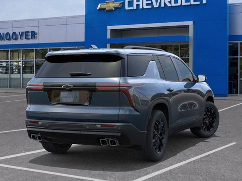 New 2026 Chevrolet Traverse LT w/ Midnight/Sport Edition image 4