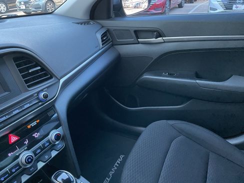 Used 2020 Hyundai Elantra SE w/ Cargo Package (C1) image 33
