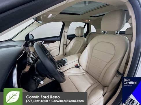 Used 2021 Mercedes-Benz GLC 300 4MATIC image 23
