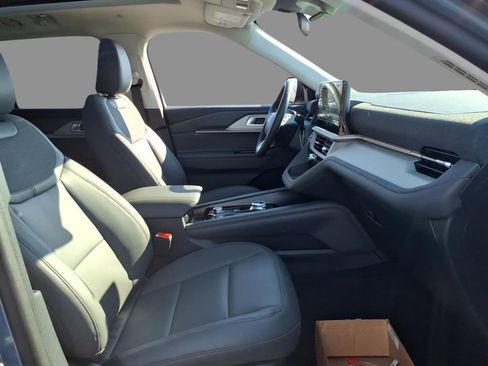 New 2026 Ford Explorer Active image 12