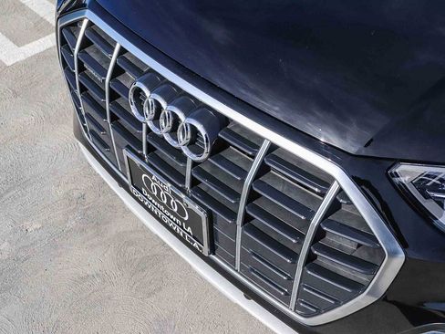 Used 2023 Audi Q5 2.0T Premium w/ Convenience Package image 8