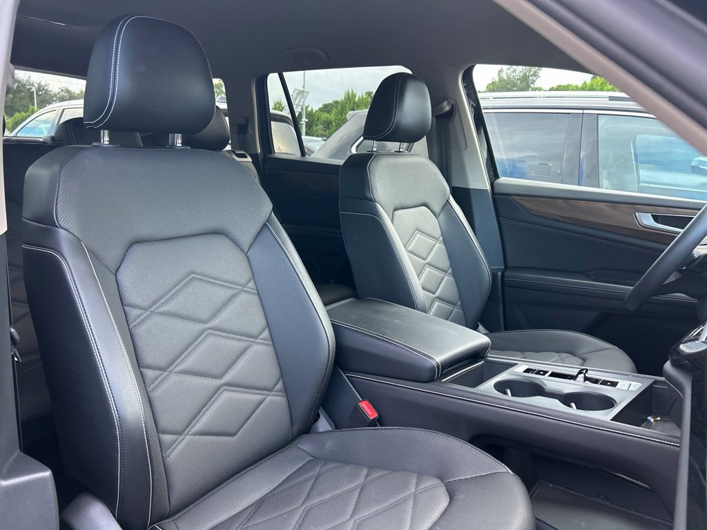 Certified 2024 Volkswagen Atlas SE FWD image 42