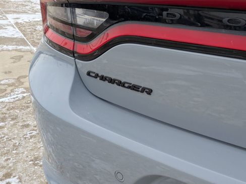 Used 2022 Dodge Charger SXT w/ Blacktop Package image 33
