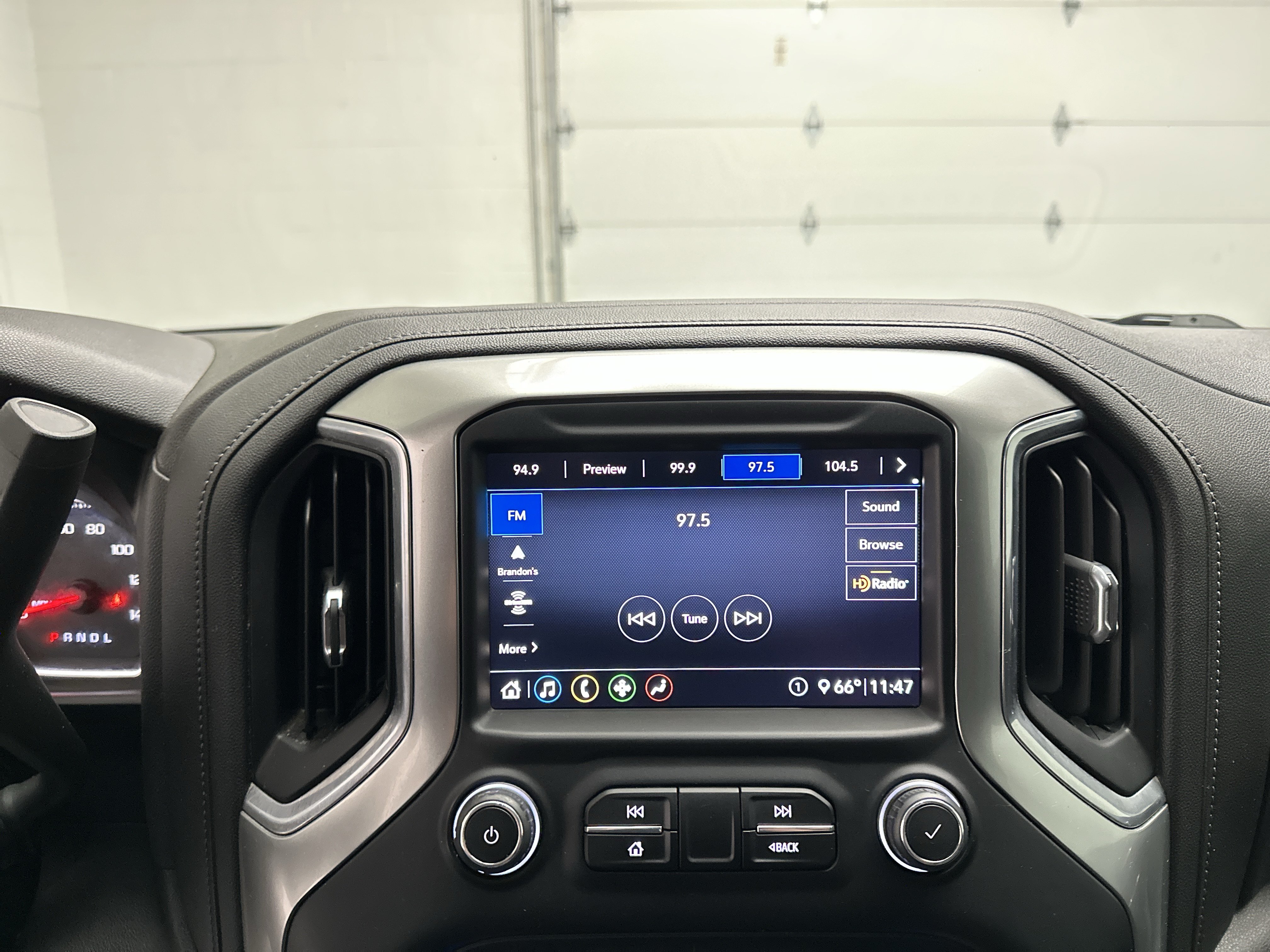 Used 2020 Chevrolet Silverado 1500 RST AWD/4WD image 31