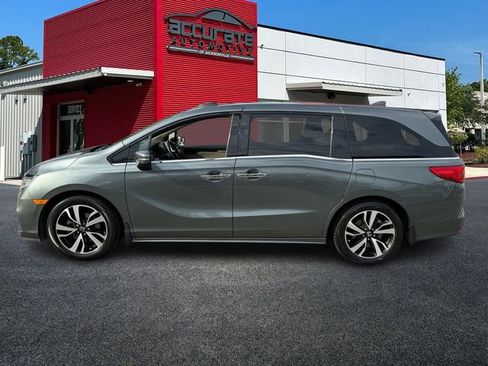 Used 2019 Honda Odyssey Elite image 2