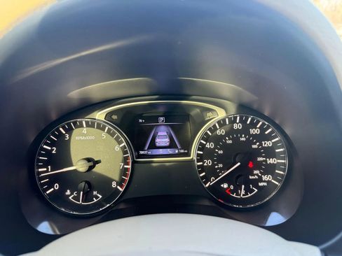 Used 2018 Nissan Altima 2.5 SL w/ 2.5 SL Technology Package FWD image 10
