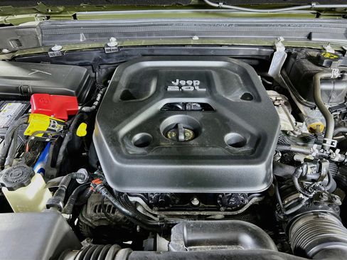 Used 2023 Jeep Wrangler Freedom Edition image 27