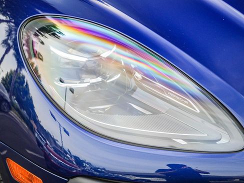 Used 2023 Porsche Macan image 8