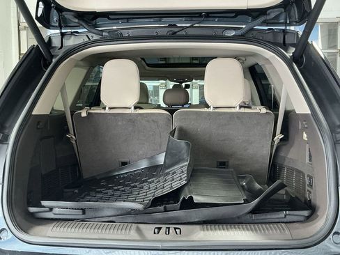 Used 2023 Lincoln Aviator Reserve w/ Elements Package Plus image 34