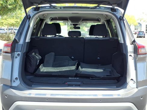 Used 2023 Nissan Rogue SV FWD image 15
