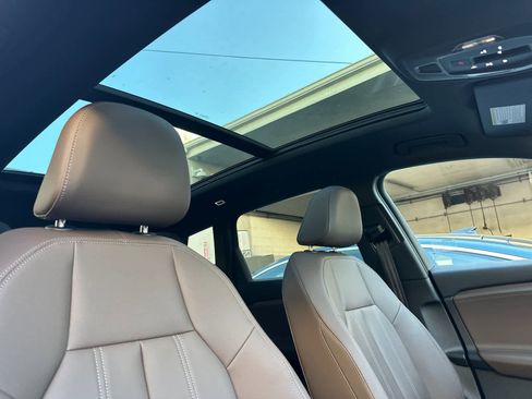 Used 2025 Audi Q6 e-tron Premium Plus w/ Premium Plus image 17