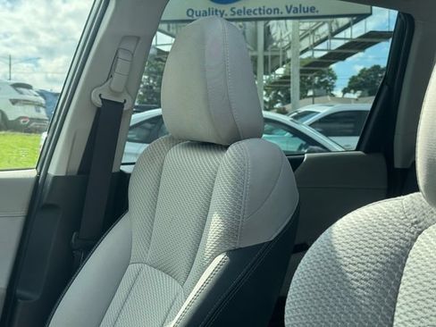 Used 2023 Subaru Forester Premium AWD/4WD image 10