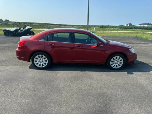 Used 2014 Chrysler 200 LX FWD image 6
