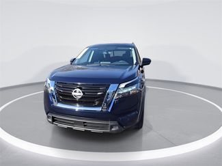 Certified 2024 Nissan Pathfinder SV video 3
