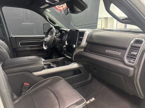 Used 2024 RAM 2500 Laramie w/ Sport Appearance Package image 12