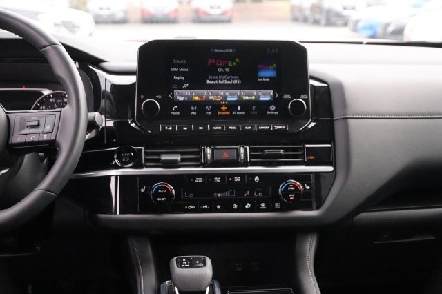 Certified 2025 Nissan Pathfinder SL AWD/4WD image 27
