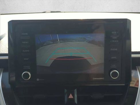 Certified 2022 Toyota Corolla Cross L image 13