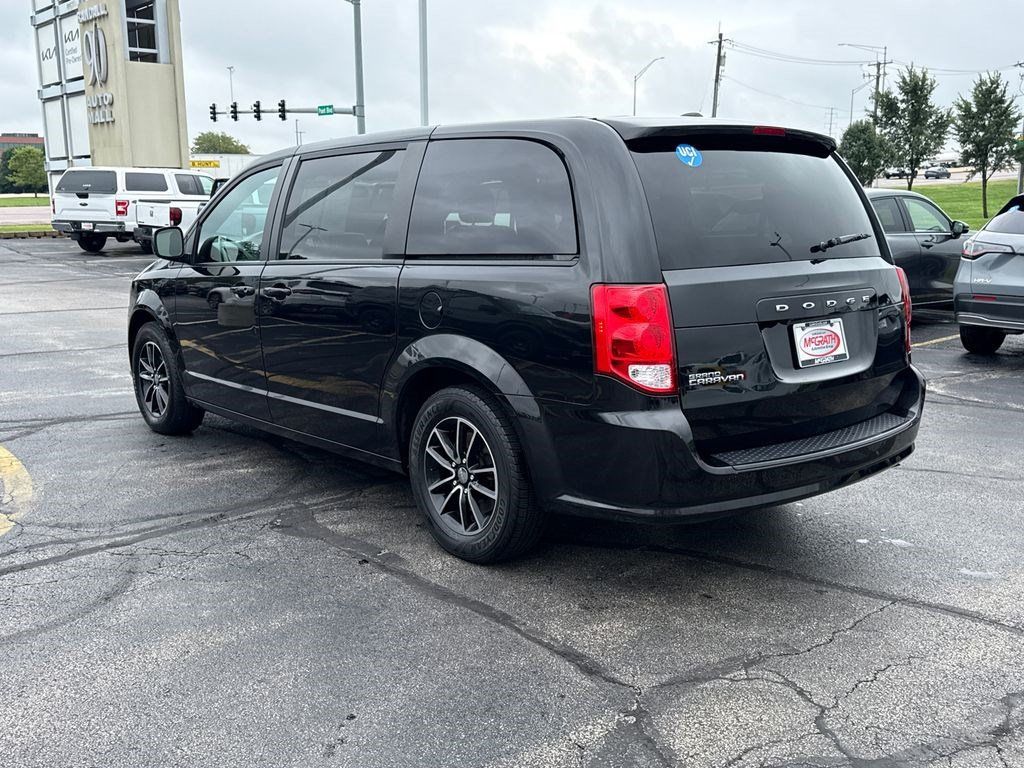 Used 2018 Dodge Grand Caravan SE FWD image 9