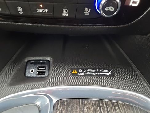 Used 2020 Buick Enclave Avenir image 25