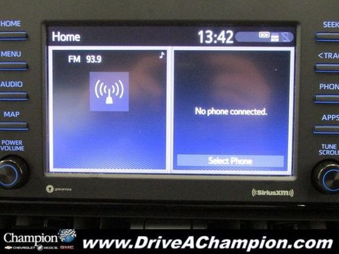 Used 2021 Toyota RAV4 XLE w/ Convenience Package image 6