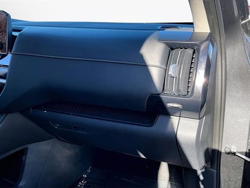 Certified 2022 Nissan Pathfinder SV image 26