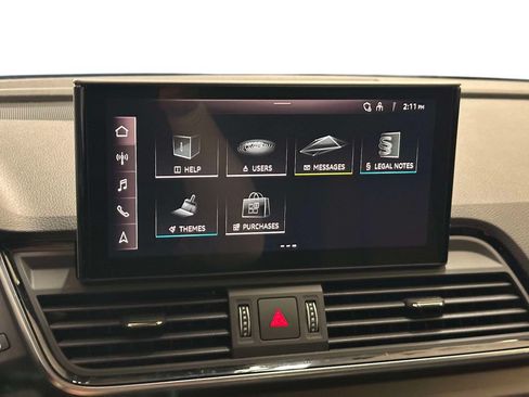 Used 2023 Audi Q5 2.0T Premium Plus w/ Premium Plus Package AWD/4WD image 3