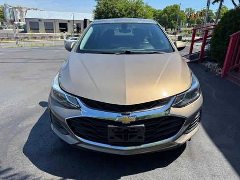 Used 2019 Chevrolet Cruze LT FWD image 5