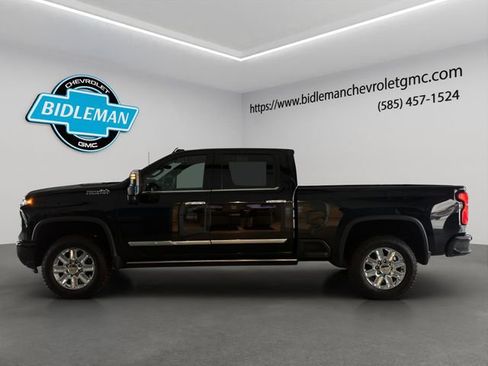 Used 2024 Chevrolet Silverado 3500 High Country w/ High Country Premium Package image 4