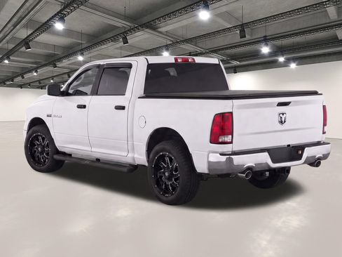 Used 2021 RAM 1500 Tradesman w/ Tradesman SXT Package RWD image 3