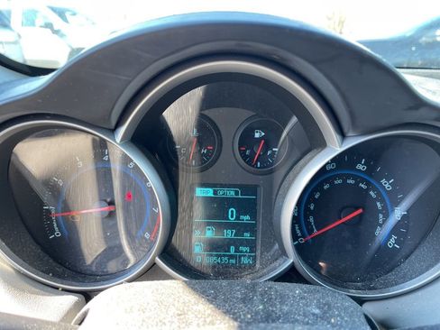 Used 2014 Chevrolet Cruze LS image 7