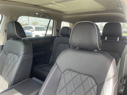 Used 2025 Volkswagen Atlas SEL Premium R-Line AWD/4WD image 15
