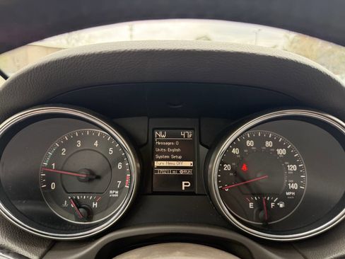 Used 2011 Jeep Grand Cherokee Laredo image 12