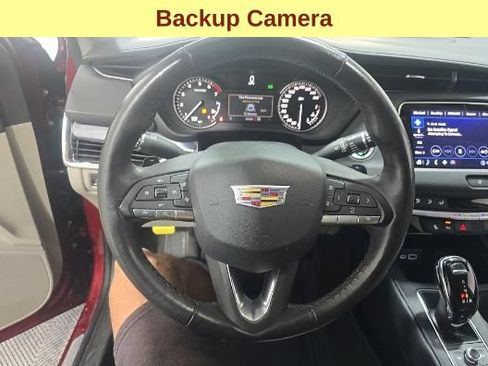 Used 2023 Cadillac XT4 Luxury w/ LPO, Onyx Lite Package AWD/4WD image 11